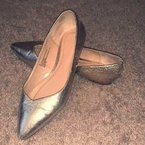 Gold Pointed Toe flat